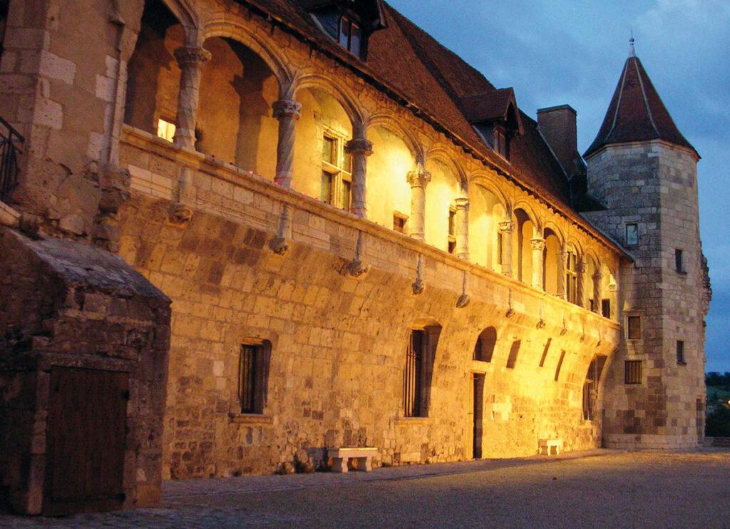 Château Henri IV de nuit à Nérac